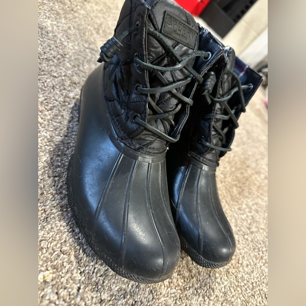Woman’s Sperry Black Quilted Waterproof Boots - Picture 3 of 13